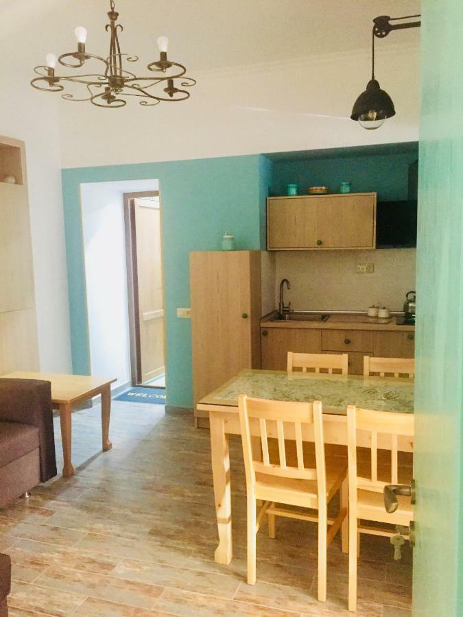Dari Apartament Tbilisi Esterno foto