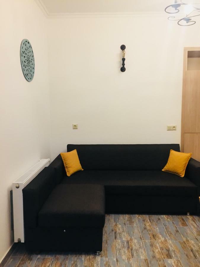 Dari Apartament Tbilisi Esterno foto